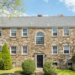 Wynnefield 1923-89, 2 Bd Garden Style Apartment