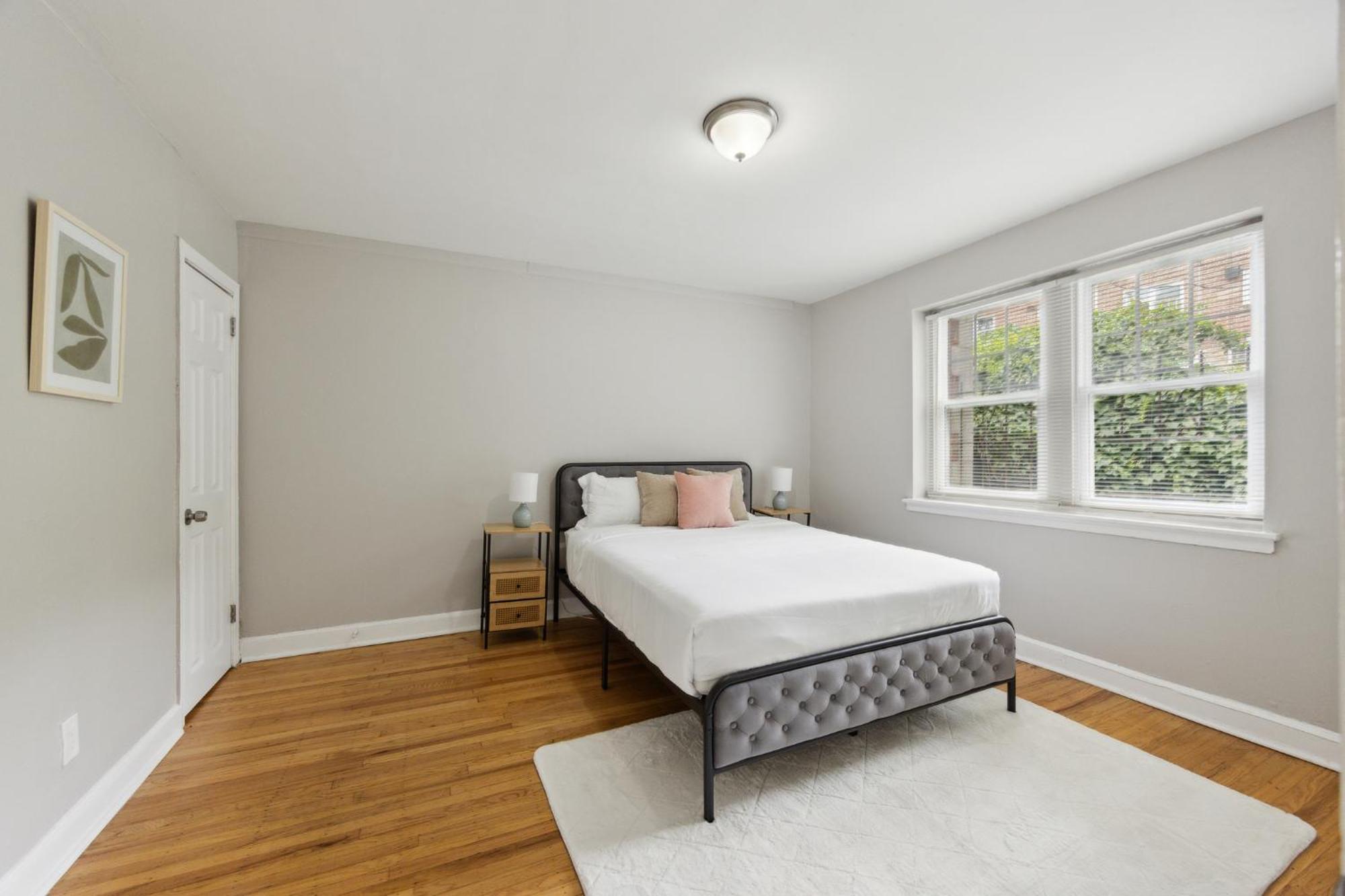 Apartment Wynnefield 1923-89, 2 Bd Garden Style