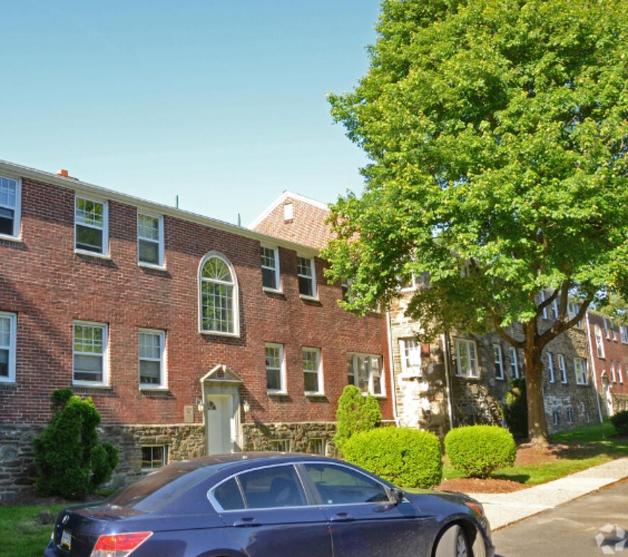 Wynnefield 1923-89, 2 Bd Garden Style Apartment